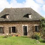 Chez Caro * Mourjou
