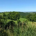 Chez Caro Casa de Férias Mourjou