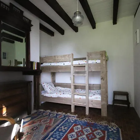 Chez Caro Дом отдыха Mourjou