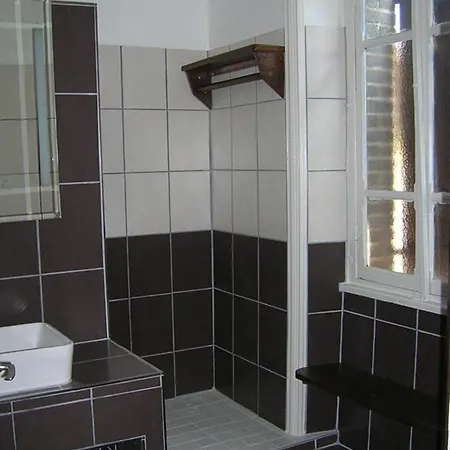 Chez Caro Дом отдыха Mourjou