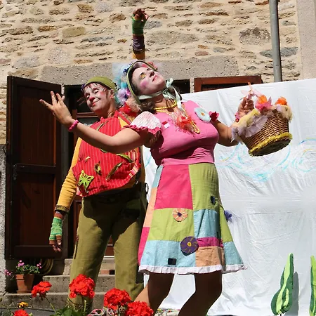 Дом отдыха Chez Caro Mourjou